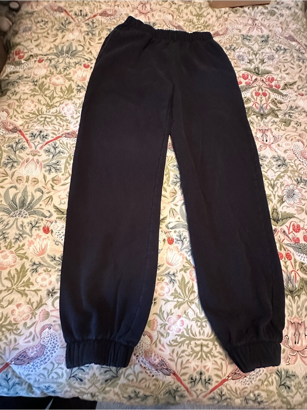 Brandy Melville Navy Elastic Cuff Joggers